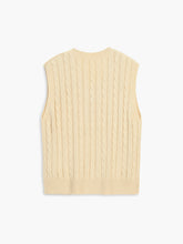 Free Feeling Cable Knit Sweater Vest